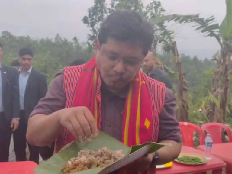 Muja bam ja sla u CM bad MLA, iaroh iaka rukom shet ki Nong Pahamjula