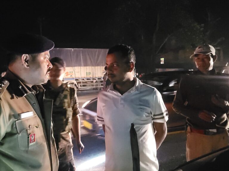 Haduh 6 lakh tyngka ioh daiñ kuna ki pulit naki kali pynkheiñ aiñ, ïaroh ka Seng Samla Umling