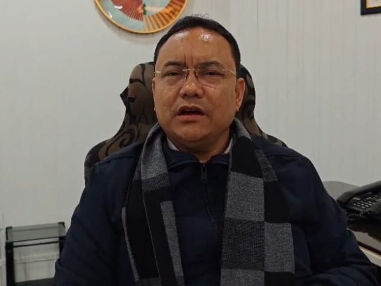 Pynbna U Symbut Myntri Ban Shen Yn Khot Tender Ban Pynheh Ia Ka Umroi Shillong Airport.