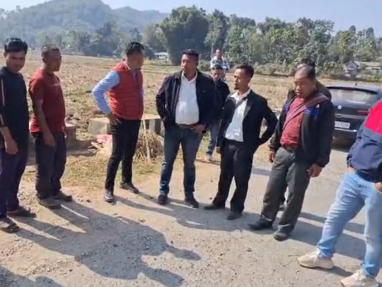 Jurip ka Synjuk ia ka surok na Marngar sha Umtam, kular ka Dhar Company ban maramot ia ki jaka sniew
