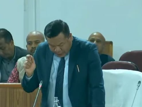 Ai pulit kham bun ha Mawlasnai & Umsiang PO ban shngain ki paid khappud, ong u Bah Charles ha ka Dorbar