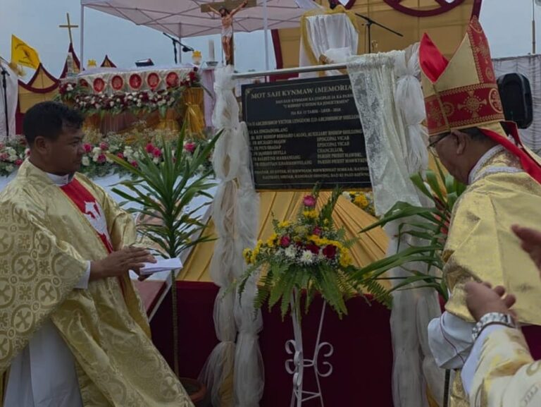 Da Ki Hajar Tuid Ki Paid Riewngeit Katholik Sha Ka Jingplie Ia Ka Parish Ba Thymmai Ha Mawkyrdep