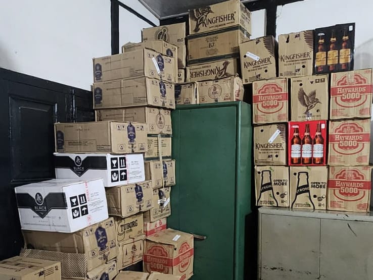 EKH Police and excise seizes 600 litres of illegal liquor